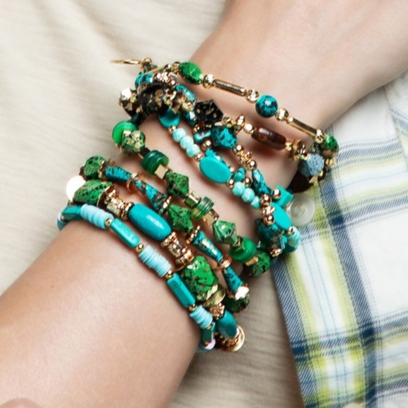 NWT Boutique Green Bohemian Hippy Boho 9 Multi Layered Mixed Beads Bracelet Set - Picture 3 of 6